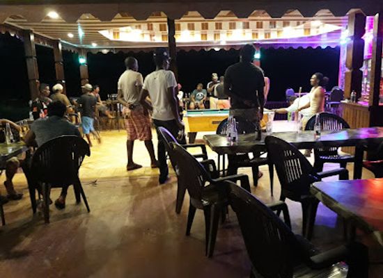 guyana/potaro-siparuni/bar/m-d-travellers-resturant-and-bar