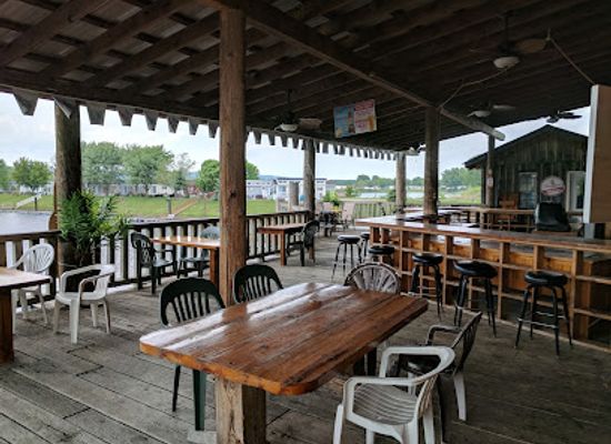 iowa/effigy-mounds-national-monument/bar/winneshiek-bar-grill