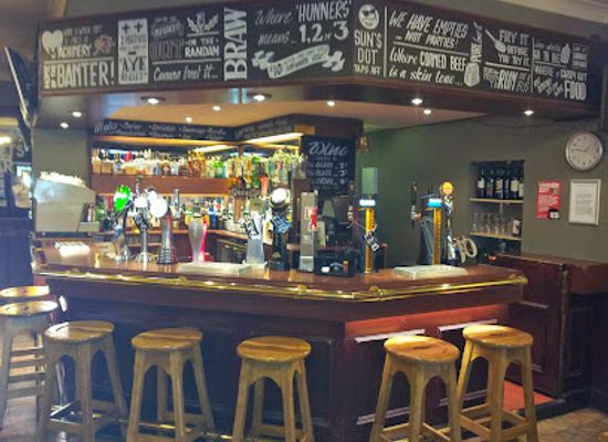 united-kingdom/dunbartonshire/bar/dog-house