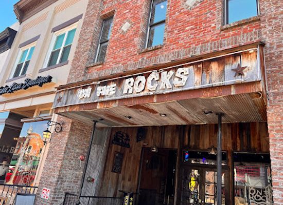 alabama/shoals/bar/on-the-rocks