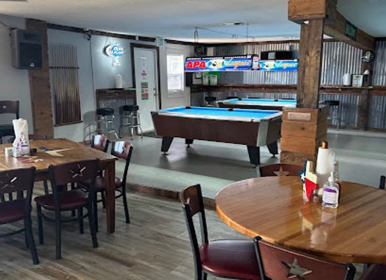 texas/piney-woods/bar/the-ball-joint