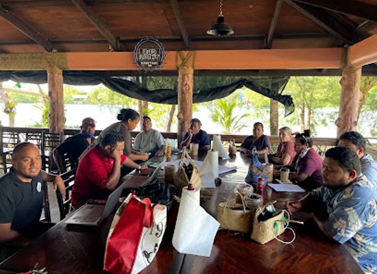 micronesia/yap-islands/bar/pine-bar-and-grill