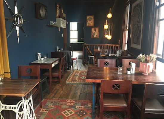 south-africa/western-cape/bar/roxy-late-night