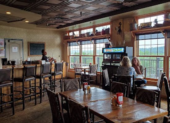 minnesota/ely/bar/evergreen-restaurant