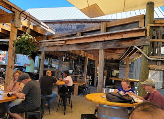 maine/waldo-county/bar/marshall-wharf-brewing-company