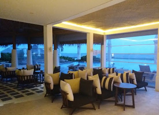 maldives/haa-dhaalu-atoll/bar/kuda-rah-glow-bar