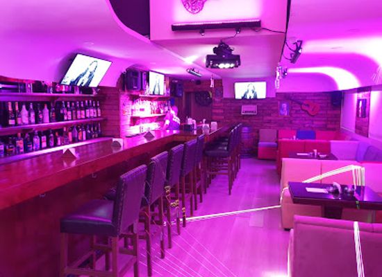 lebanon/jbeil/bar/drink-and-sing-jbeil