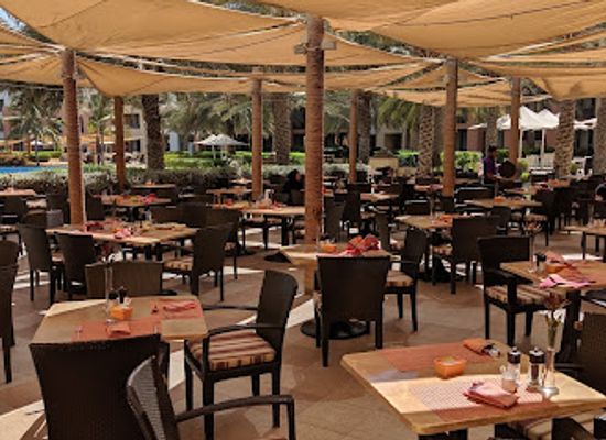 oman/ras-al-jinz/bar/samba-restaurant-at-shangri-la-s-barr-al-jissah-resort-spa