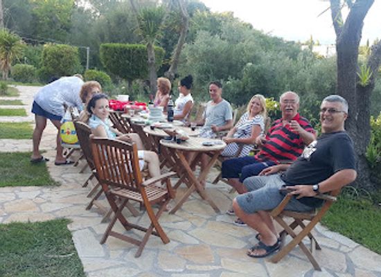 greece/corfu/dassia/bar/vila-janis