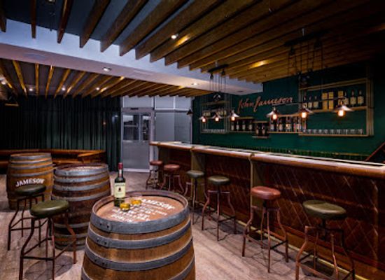 namibia/swakopmund/bar/pitstop-sports-lounge
