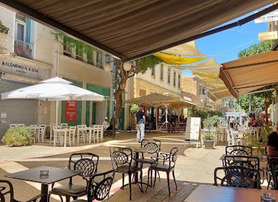 cyprus/troodos-mountains/bar/cheers-bar