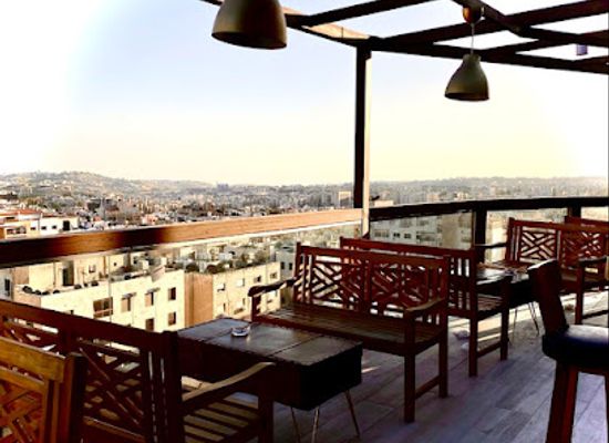jordan/southern-jordan-valley/bar/dusk-rooftop-and-bar