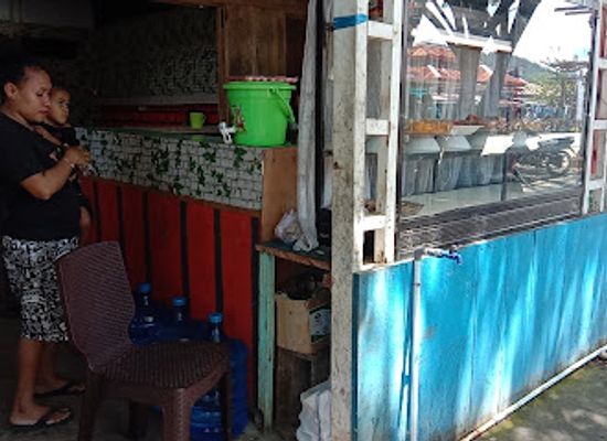 indonesia/raja-ampat/bar/cafe-dava