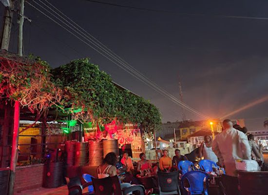 ghana/akyem/bar/the-republic-bar-grill