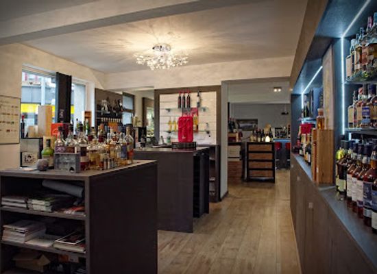 belgium/durbuy/bar/christ-al-wine