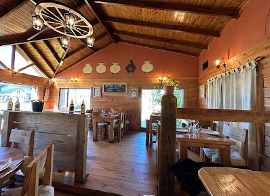 argentina/cerro-fitz-roy/bar/parrilla-la-oveja-negra