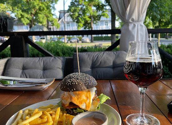 lithuania/dzukija-national-park/bar/10th-avenue-cocktails-beer-garden