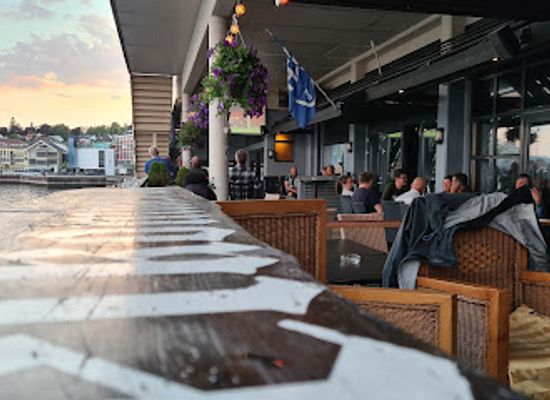 norway/molde/bar/brygga