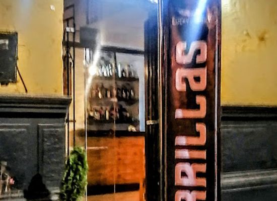 peru/arequipa/miraflores/bar/lucky-and-crazy-beer-and-grill