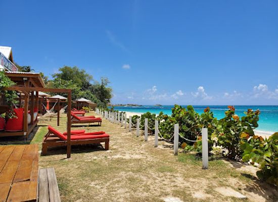 antigua-and-barbuda/valley-church-beach/bar/conch-beach-cabins-rumbus-beach