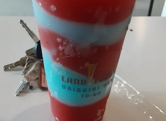 texas/port-arthur/bar/landlord-s-daiquiri-den-drive-thru-lounge