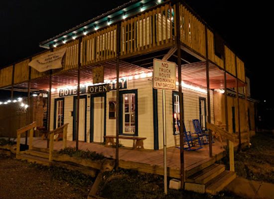 texas/big-bend-country/bar/the-ritchey