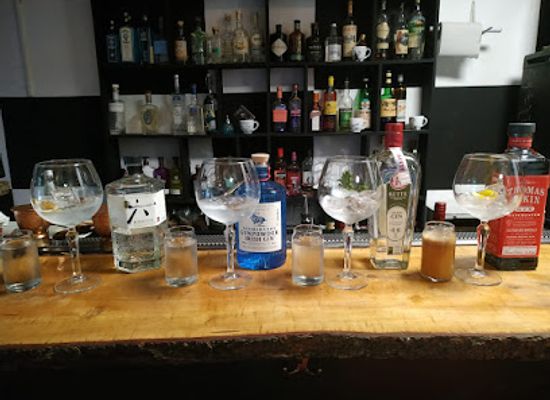 israel/galilee/bar/rabbit-hole