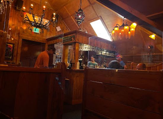 oregon/lake-county/bar/broom-closet-bar-at-mcmenamins-old-st-francis