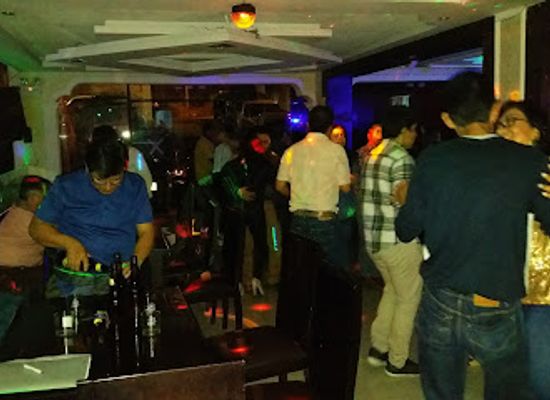 ecuador/ibarra/bar/bar-ojos-de-cielo