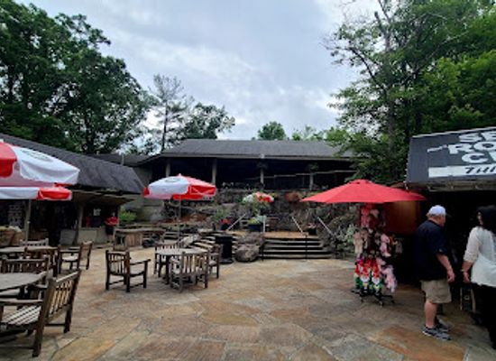 tennessee/rock-city/bar/rock-city-s-cafe-7