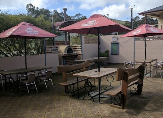 australia/fleurieu-peninsula/bar/yankalilla-hotel