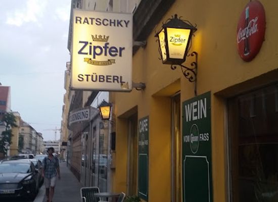austria/vienna/meidling/bar/ratschkystuberl