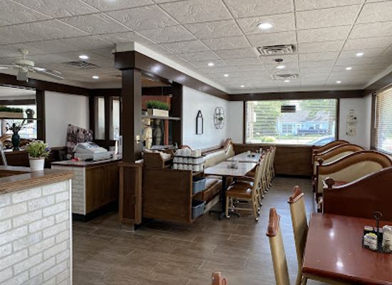 wisconsin/devil-s-lake-state-park/bar/four-star-restaurant