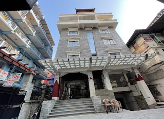 nepal/gosaikunda/bar/purple-haze-rock-bar