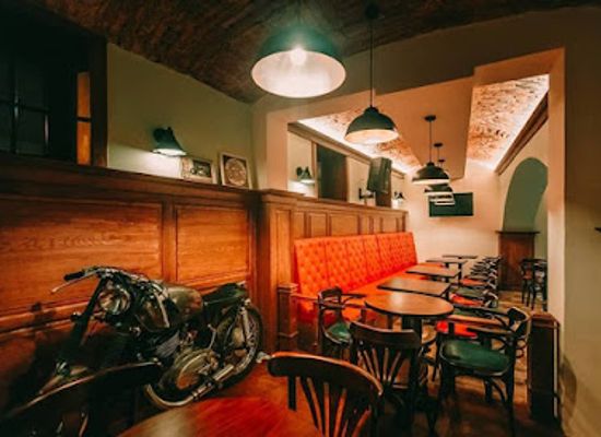 serbia/nis/medijana/bar/chester-pub