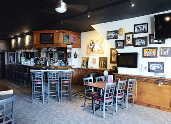 missouri/hannibal/bar/main-street-wine-stoppe