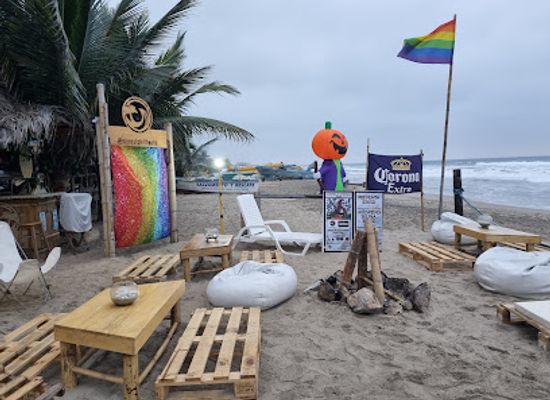ecuador/santa-elena-region/bar/merman-beach-club