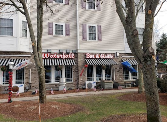 massachusetts/norfolk-county/bar/waterfall-bar-grille