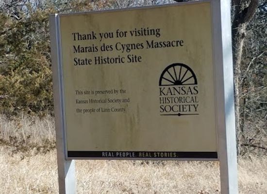 kansas/marais-des-cygnes/bar/marais-des-cygnes-massacre-state-historic-site