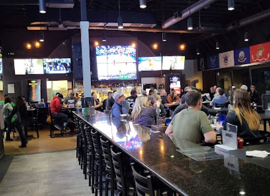 arizona/gilbert/bar/catching-flights-bar-and-grille