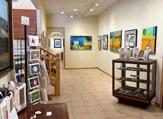south-dakota/wind-cave-national-park/bar/art-house-black-hills