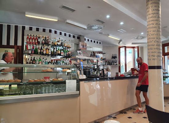 san-marino/serravalle/bar/l-insolito-posto-bar-e-pizzeria