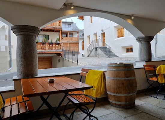 switzerland/engadin/bar/bar-incontro-da-lele