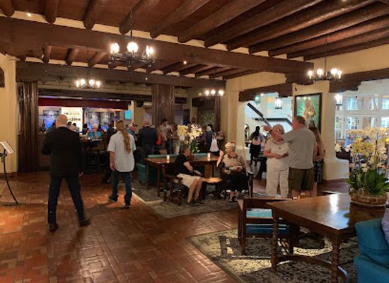new-mexico/santa-fe/canyon-road/bar/la-fiesta-lounge