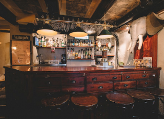 denmark/zealand/bar/musen-elefanten