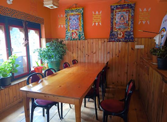 bhutan/jakar/bar/noryang-resturant