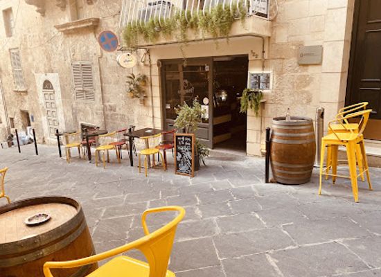 malta/marsamxett-harbour/bar/why-not-lounge-bar-dine