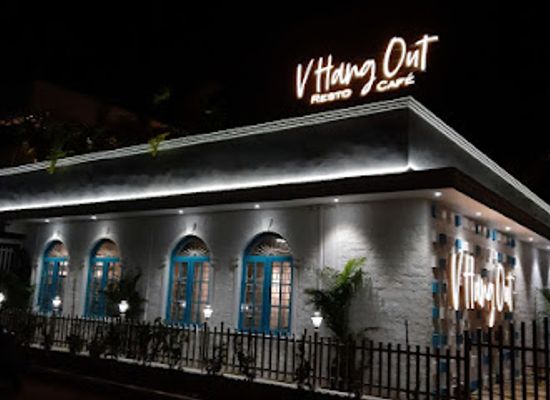 india/visakhapatnam/rushikonda-beach/bar/v-hangout-resto-cafe