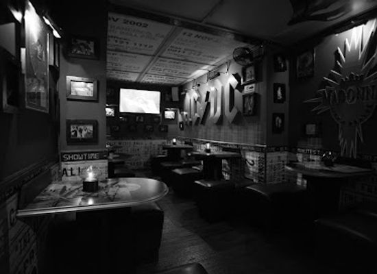 colombia/bogota/usaquen/bar/rock-roll-circus