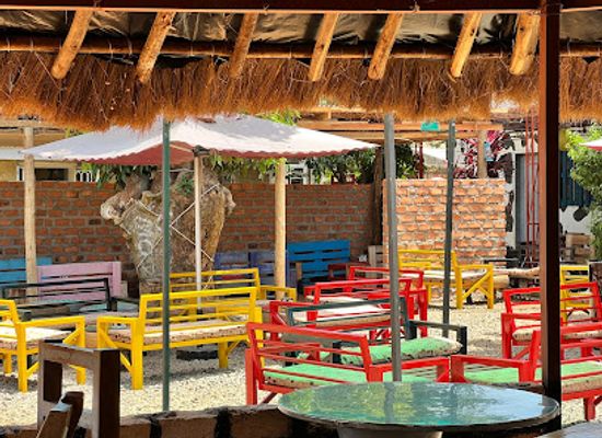 uganda/entebbe/bar/tipsy-cow-bar